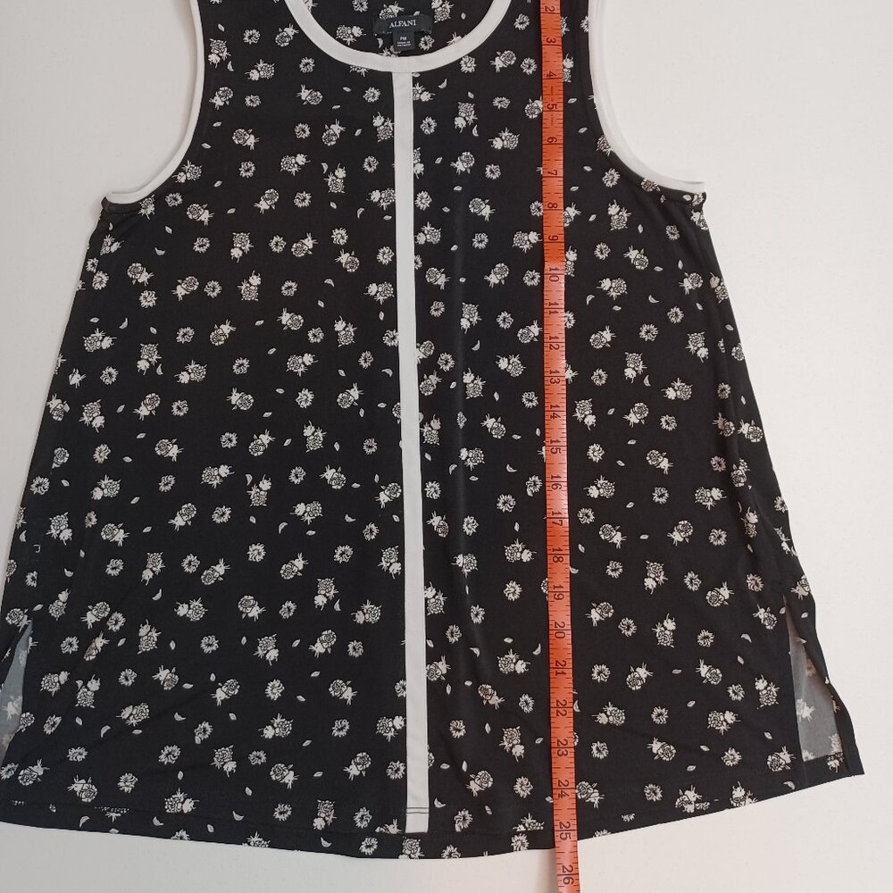 Women's Alfani Black & White Sleeveless Blouse w/side slits‎ Size Petite Medium - Picture 5 of 8